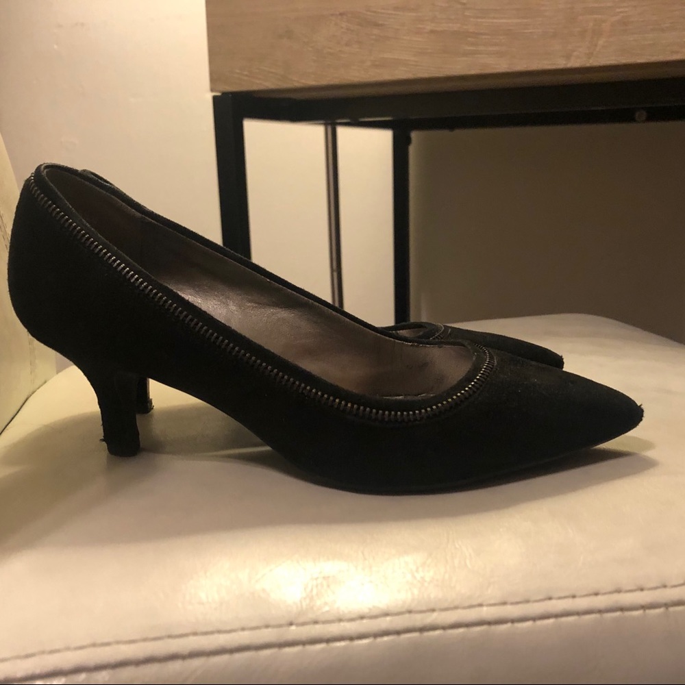 Anne Klein black heels